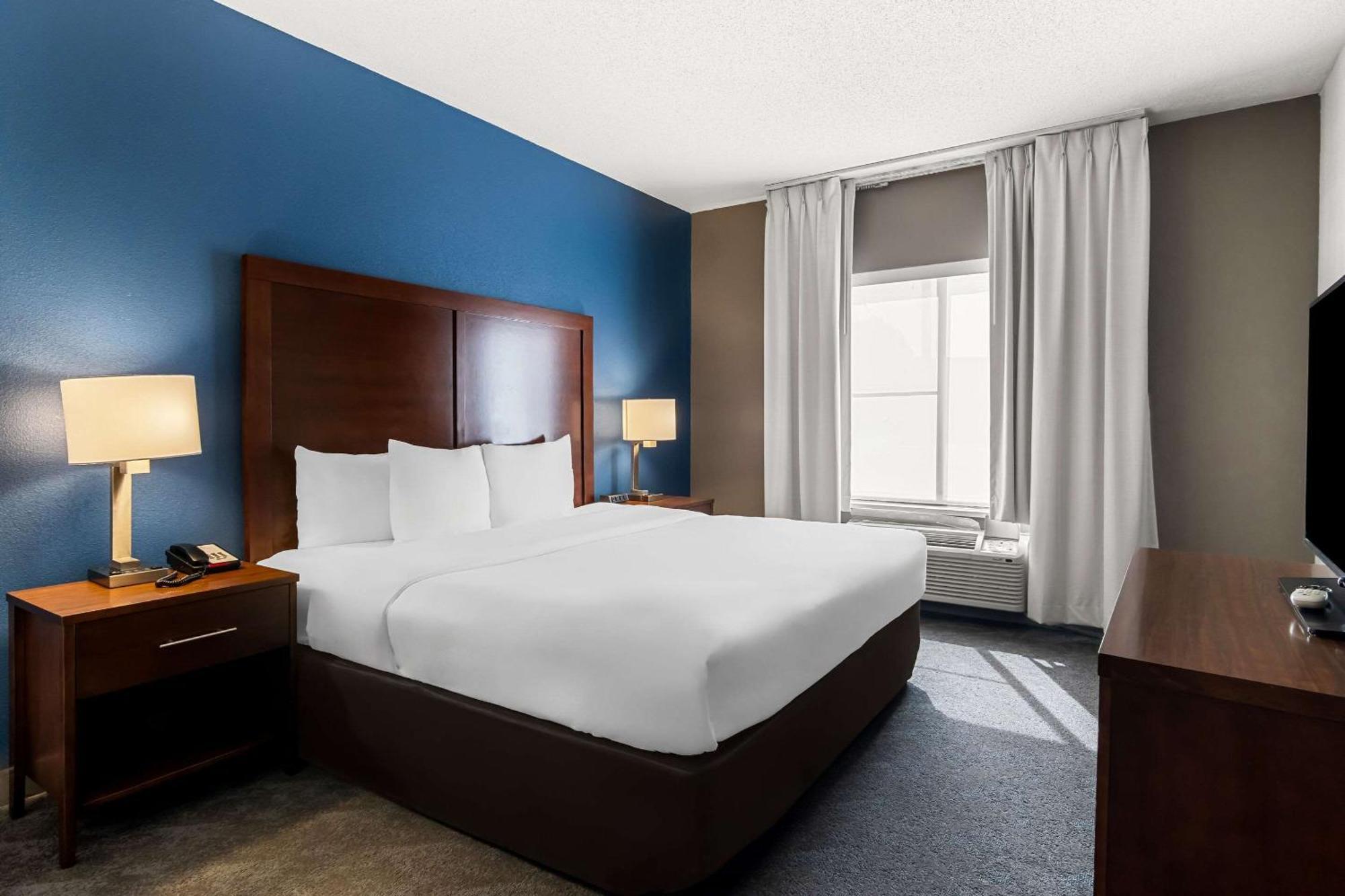 Comfort Inn & Suites Near Tinley Park Amphitheater Экстерьер фото