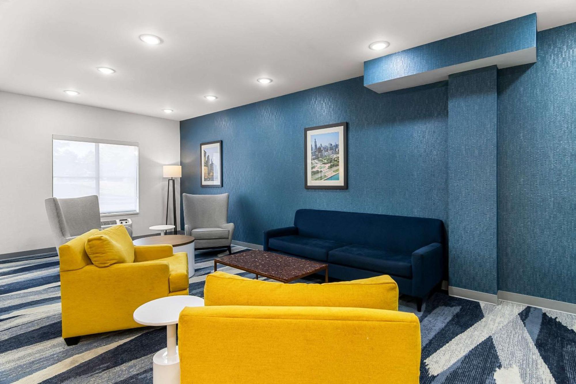 Comfort Inn & Suites Near Tinley Park Amphitheater Экстерьер фото